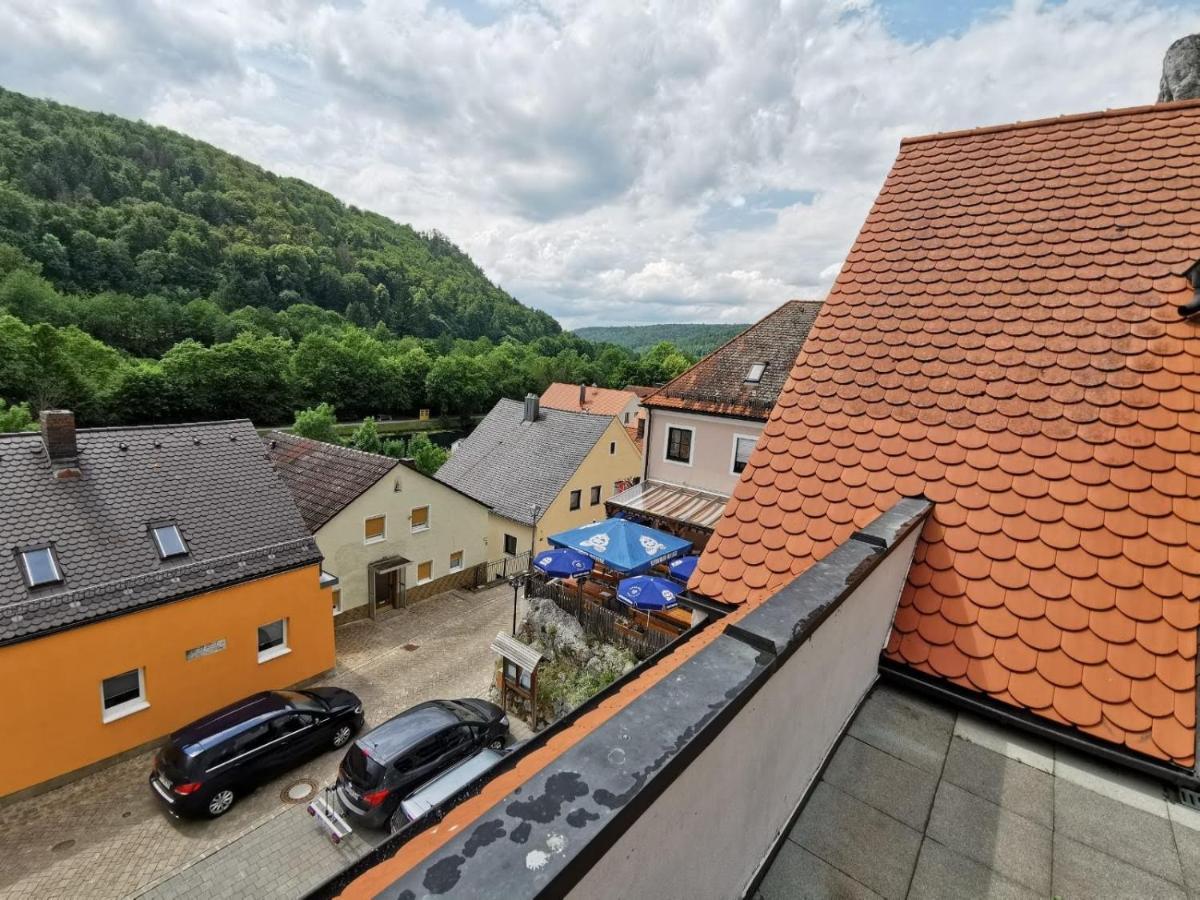 Gasthaus Felsenwastl Essing Exterior foto